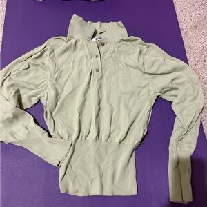 Uniqlo Women's Green Long Sleeve Top